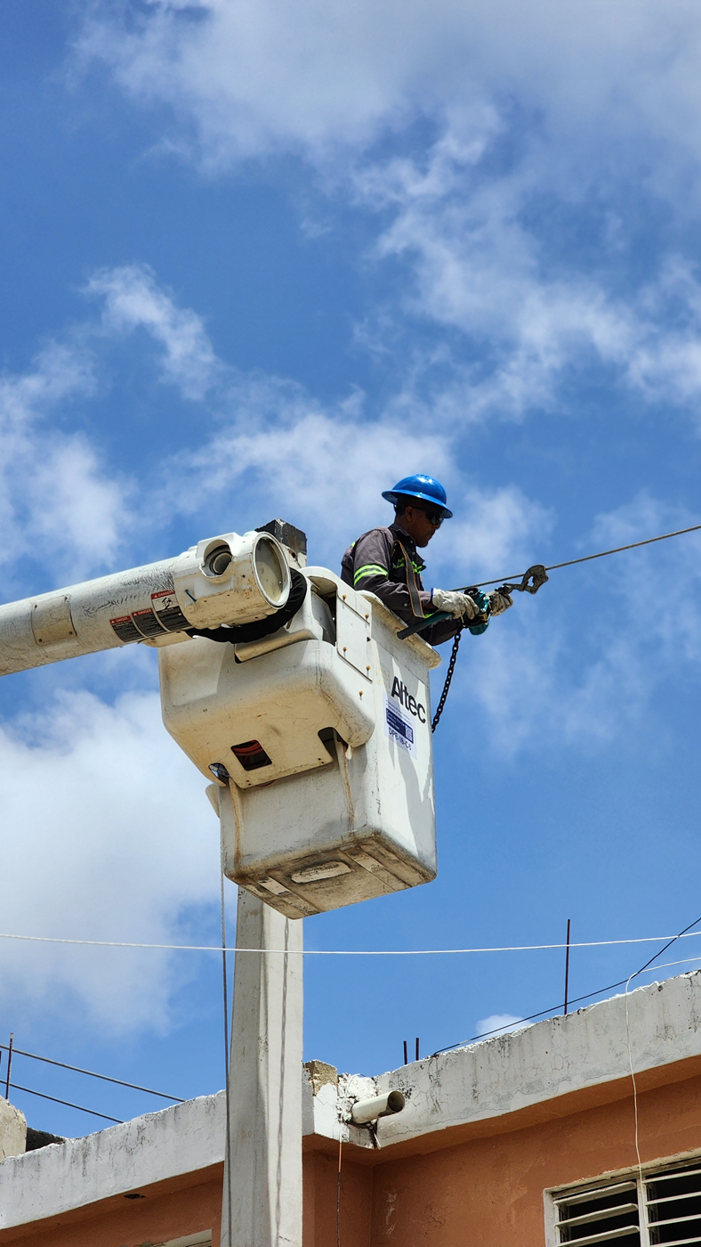 EDEESTE acelera acciones para estabilizar sistema eléctrico en Boca Chica ante aumento de demanda