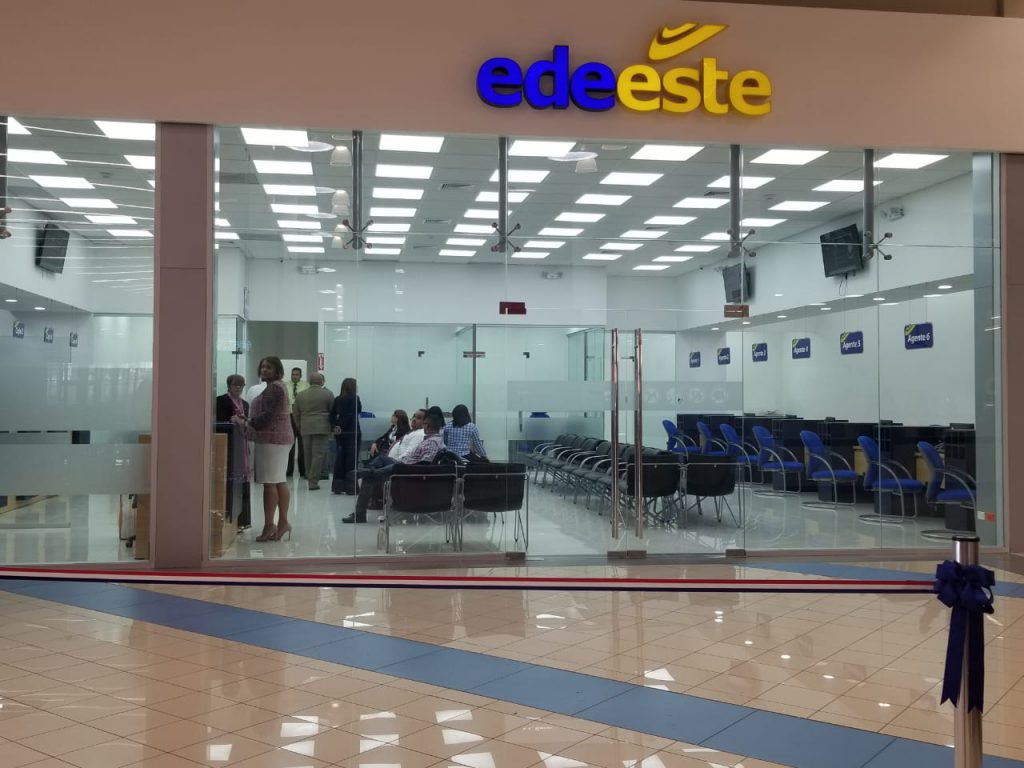 EDE Este inaugura oficina comercial en Jumbo de San Isidro